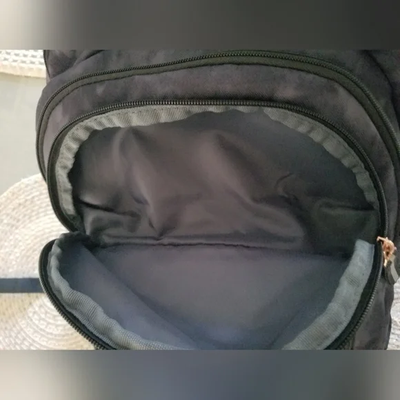 Adidas Grey & Black Stonewashed Rose Gold Accents Backpack Womans/Girls - Picture 6 of 8